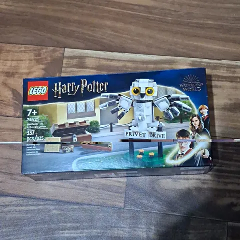 LEGO Harry Potter 76425 Hedwig at 4 Privet Drive 337 pcs Brick Separator