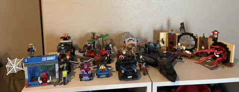 HUGE LEGO Marvel Avengers Set Including Mini Figures 