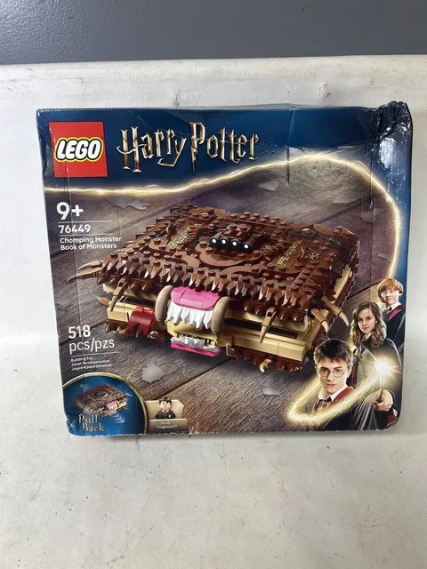 Lego Harry Potter "Chomping Book of Monsters" Set