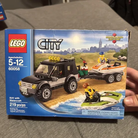 LEGO CITY 60058 SUV w/ Watercraft 100% Complete 2 Jet Ski Wave Runner Minifigure