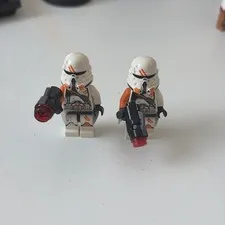 LEGO Star Wars Airborne Clone Trooper (2) Minifigure sw0523 75036