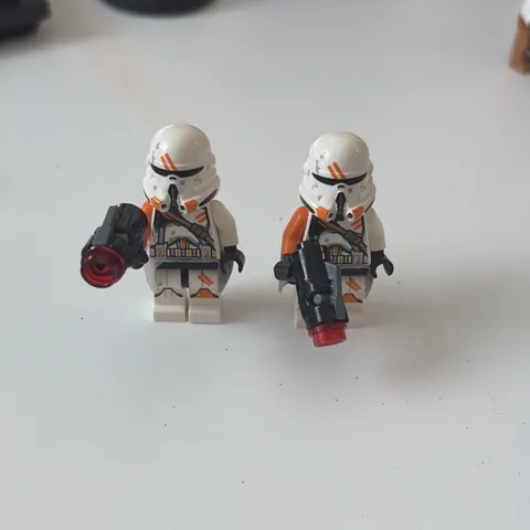 LEGO Star Wars Airborne Clone Trooper (2) Minifigure sw0523 75036