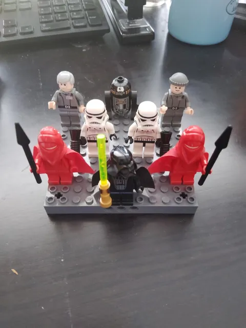 Lego Star Wars Minifigure Lot - Set 6211 (Vader, Guards, Officers, Troopers, R2)