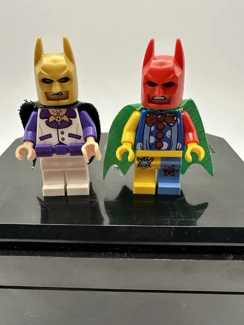 LEGO Batman: Roller Disco & Tears of Batman Clown Minifigures (SH0377 & SH0378)