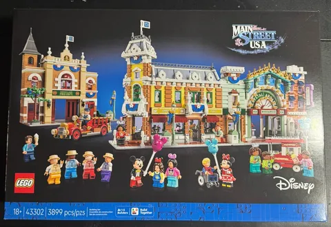 LEGO #43302 Disneyland Main Street USA: Disney Parks BOX & MANUALS ONLY