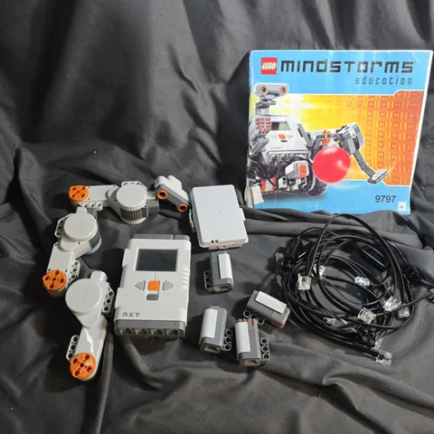 LEGO Mindstorms NXT 2.0 Lot Motors, Sensors, Cables As Pictured 