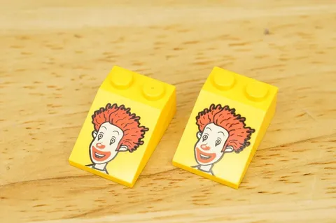 LEGO Character Blocks Ronald McDonald 1999 Happy Meal Promo 3298 Slope 30474px5