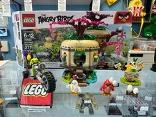 75823 Angry Birds Big Island Egg Heist - Used