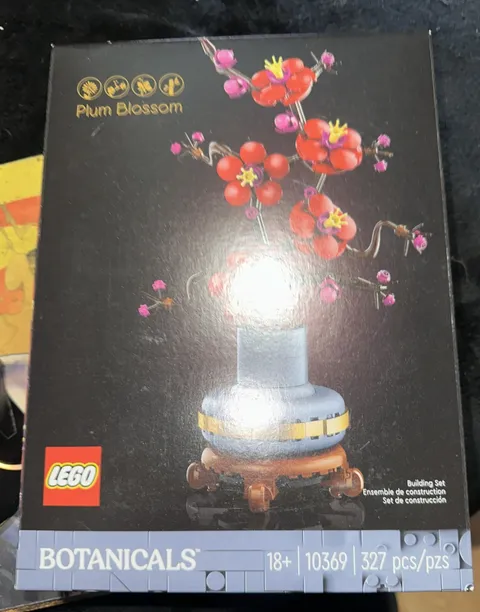 LEGO Botanicals Plum Blossom 10369 New Factory Sealed Floral Display Set