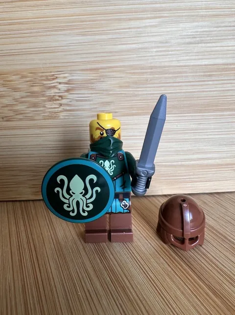 Lego Male Kraken Warrior (idea229) with Accessories *NEW*