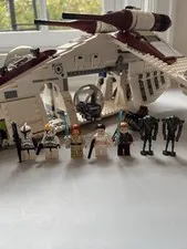 LEGO Star Wars Republic Gunship (75021) 2013 - 100% Complete w/minifigs