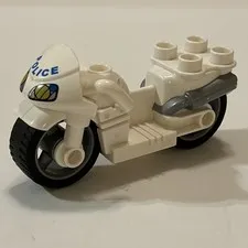 Lego Duplo 2009 Police Motorcycle