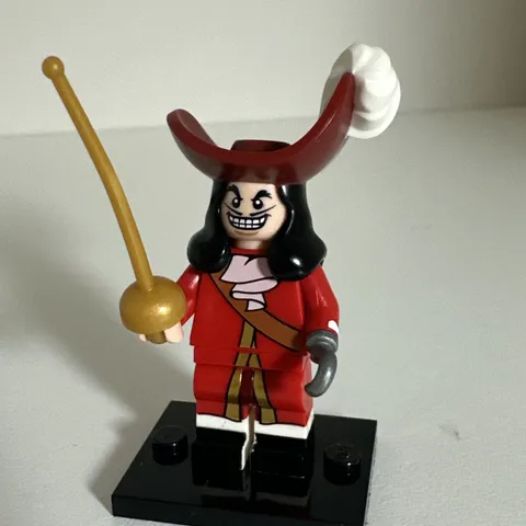 LEGO Disney Captain Hook Series 1 Minifigure 71024
