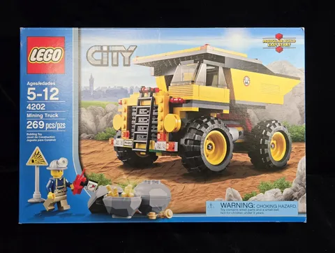 LEGO City 4202 Mining Truck 269 pcs Factory Sealed Retired Set Dump Truck