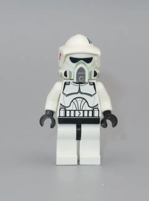 LEGO Star Wars Clone ARF Trooper Razor  minifigure 7913