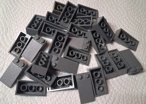 A Lego Lot 27 Slope 4 x 2 Dark Bluish Gray 30363 75180 4507 7994