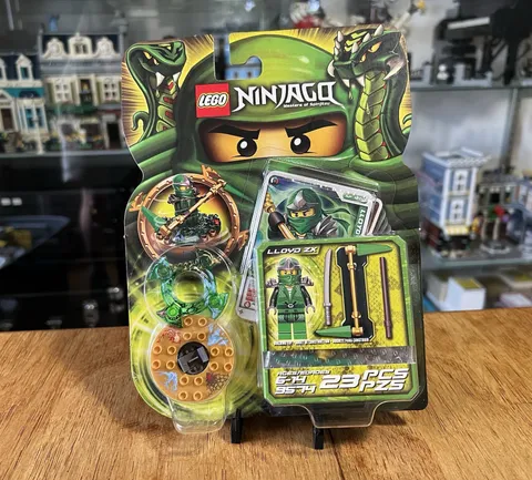 New LEGO Ninjago 9574 Lloyd ZX Masters of Spinjitzu Minifigure Set Retired 2012