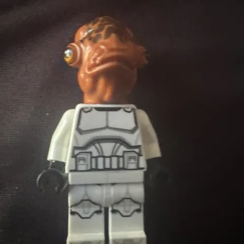 LEGO Admiral Ackbar Minifigure Star Wars Subtheme Blaster Plastic 1 Piece