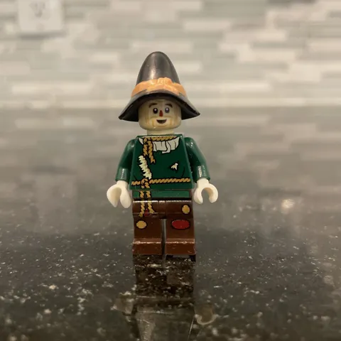 LEGO® Scarecrow Minifigure #71023 LEGO Movie 2 Wizard of Oz Retired Collectible