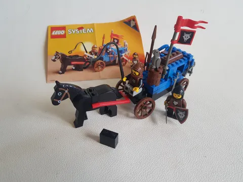 LEGO 6038-1 Wolfpack Renegades 1992 incl Instructions Wolves Hideaway Haunt 6038