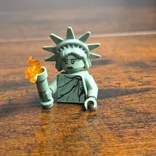 LEGO Series 6 Collectible Minifigure Lady Liberty Incomplete Sand Green Statue