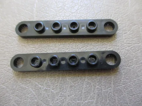 Lot of 2 Lego Part 4262 Black Technic 4 Studs, Plate 1x6 With Toothed Ends 1990s
