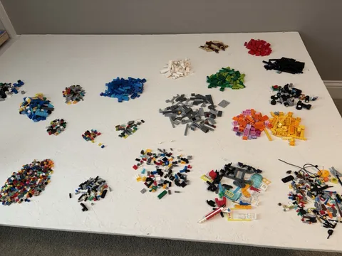 LEGO Lot Assorted Pieces Used Legos about 750-1000 pieces