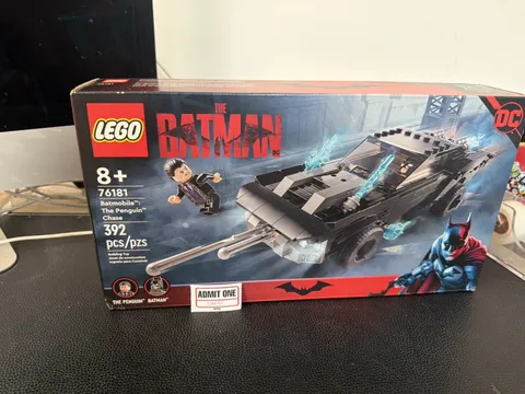 LEGO Super Heroes: Batmobile: The Penguin Chase (76181)