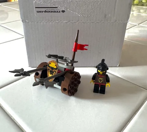 LEGO Castle: Axe Cart (4806) Complete w Minifigures No Instructions No Box
