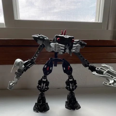 Lego bionicle barraki man tax almost complete 