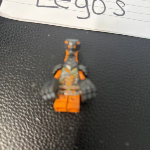 LEGO Minifigure Ninjago Boa Destructor Pearl Dark Gray Head njo718