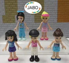 (O 15 / 4) Lego Friends 5 figures minifigures