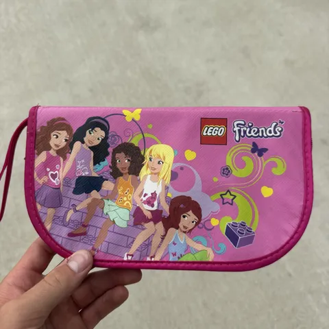 EUC Pink Lego Friends Mini Figure Travel Play Case/clutch  9"×5"