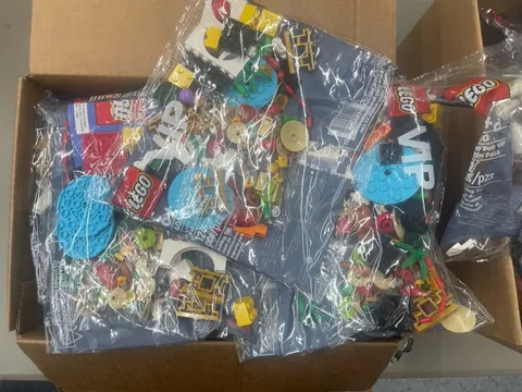 ☄️🔥💥⭐️Lego lot of  40 VIP  bags     18 -40512. 3- 40610   19- 40605