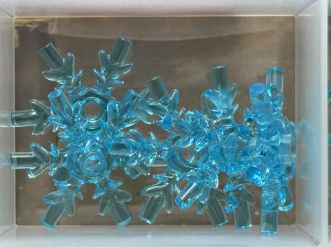 LEGO Parts - Trans-Light Blue Rock 4 x 4 Crystal Ice Snowflake - No x789 - QTY 5