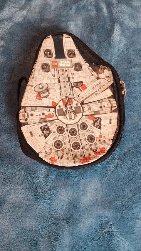 Lego Star Wars Millennium Flacon Character Case Zip Bin
