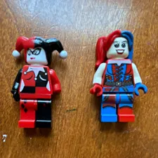 LEGO Minifigures Series 2 Harley Quinn Minifigure Lot of 2 Red/Black Red/Blue
