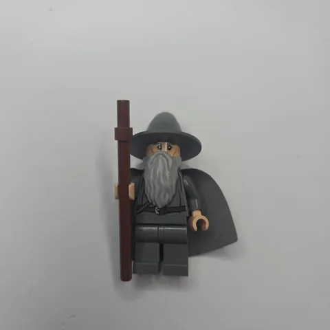 LEGO Gandalf Minifigure with Staff - The Lord of the Rings (LEGO Dimensions)