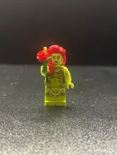 Lego DC Super Heroes Minifigure SH1086 Poison Ivy Lime Outfit. PERFECT CONDITION