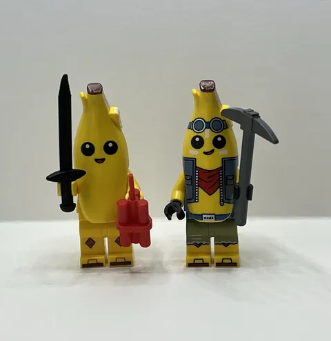 LEGO Minifigure Fortnite Adventure Peely (77073) Standard Peely (77073) Lot Of 2