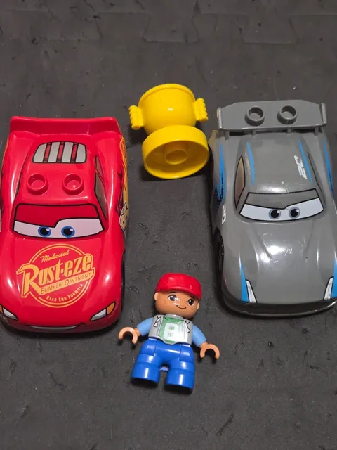 Lego DUPLO Disney Pixar Cars Jackson Storm and Lightning McQueen with Trophy