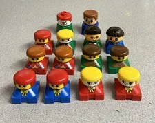 LEGO DUPLO Lot of 14 Little People Figures Square Base