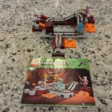 LEGO Minecraft: The Nether Railway (21130) 100% Complete w/ Instructions