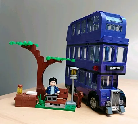 LEGO Harry Potter : The Knight Bus W/MOC + All Minifigures 75957 (Incomplete)