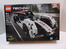 New Sealed LEGO Technic (42137) Formula E Porsche 99X Electric