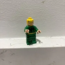 LEGO Iron Fist Minifigure - 6873 Spider-Man's Doc Ock Ambush Yellow dot READ