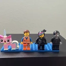 LEGO The LEGO Movie Minifigures Lot of 4: Emmet Wyldstyle Bad Cop Unikitty