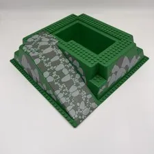 Vintage LEGO 2552 Raised Baseplate Green Stone Path Ramp Base Damaged 1990s