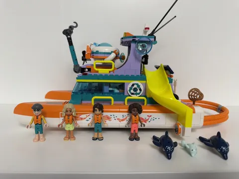 LEGO FRIENDS: Sea Rescue Boat (41734)