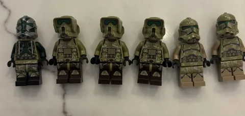 LEGO Star Wars 41st Elite Corps Minifigures and Commander Gree